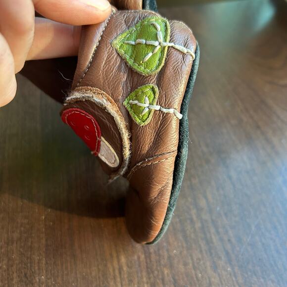 Livie and Luca 0-6 month leather shoes booties mushrooms - Picture 4 of 7